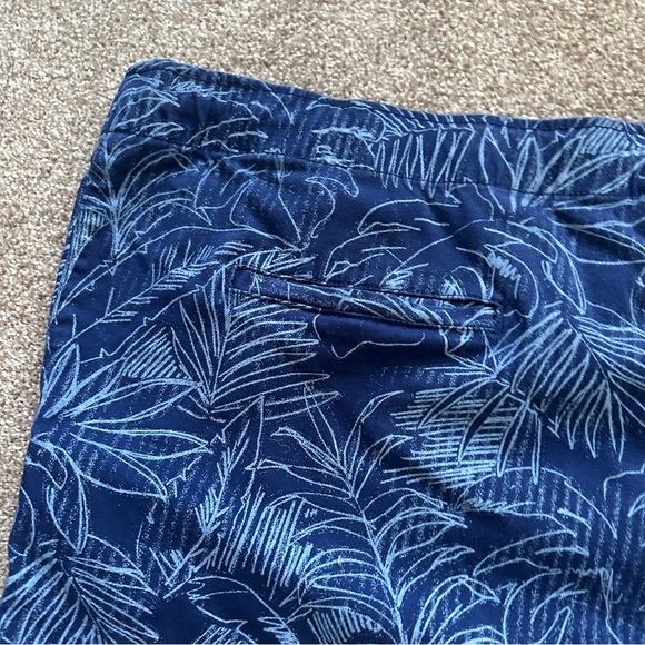 True Nation by DXL Navy Blue Tropical Palms Drawstring Shorts Men’s Size 54 - Picture 10 of 16